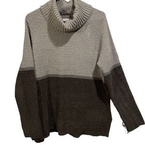 New Directions Gray Long Sleeve Cowl Neck Herringbone Striped Felt Like Sweater